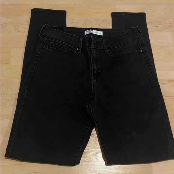 Signature by Levi Strauss Denim - Levi Strauss Black Mid Rise Skinny Jeans Size 6 Business Casual Stretch Denim
